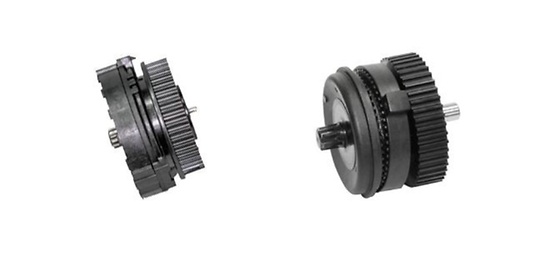 Only a look into the inside of an actuator can reveal the difference: planetary gear on the left, harmonic drive gear on the right.